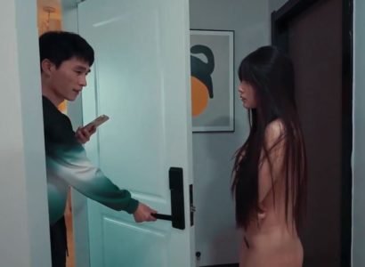 áo lá sex Bị chồng đuổi khỏi nhà vợ và chuyển đến ngôi nhà của một người hàng xóm chịch xã giao